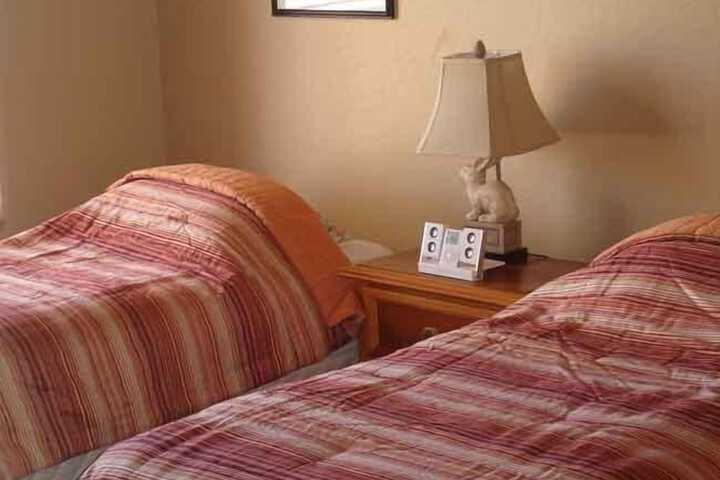 Room 8 of 36