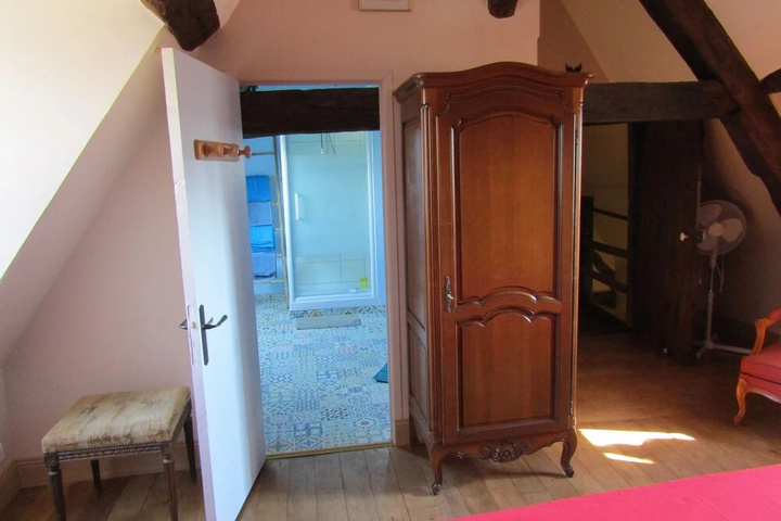 Room 3 of 17