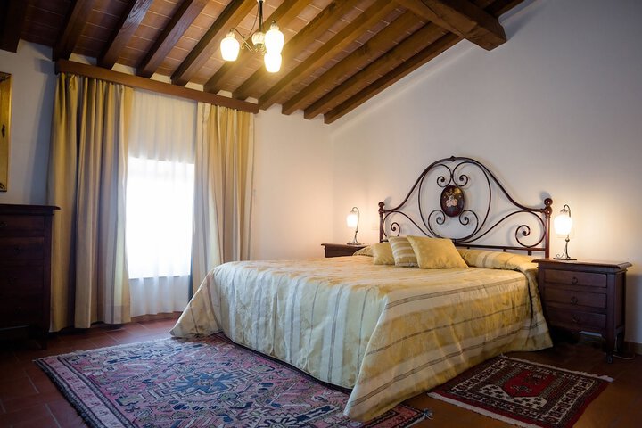 Room 9 of 23