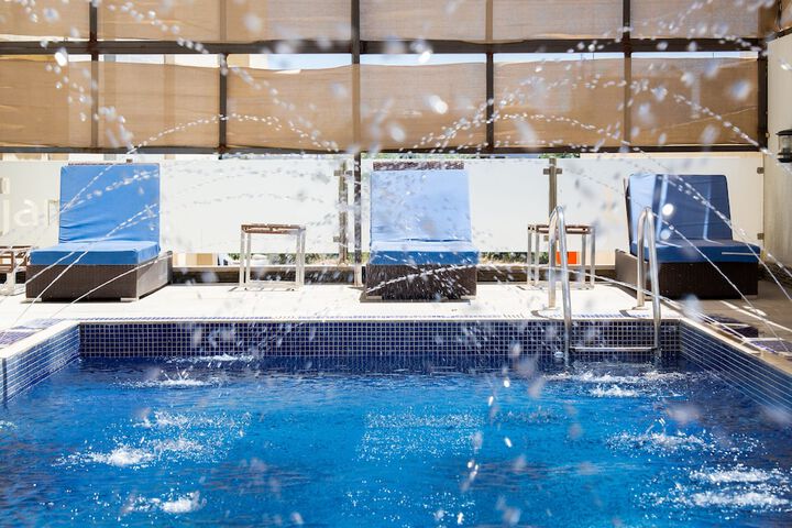 Pool 79 of 127