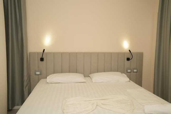 Room 9 of 41