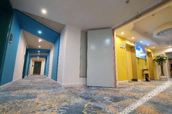 Hotel Interior 7 of 16