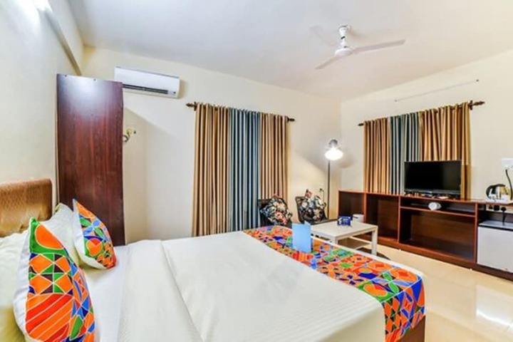 Room 9 of 31