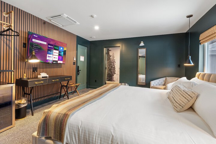 Room 14 of 39