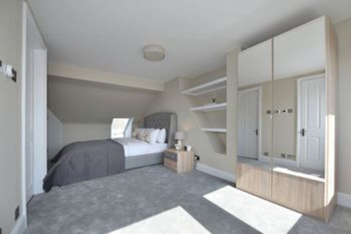 Room 13 of 22