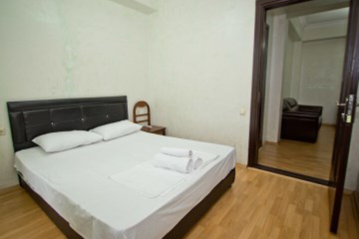 Room 40 of 93