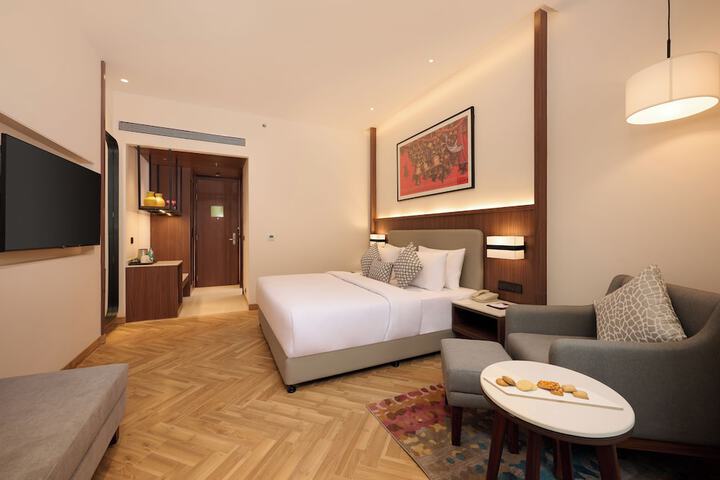 Room 7 of 71