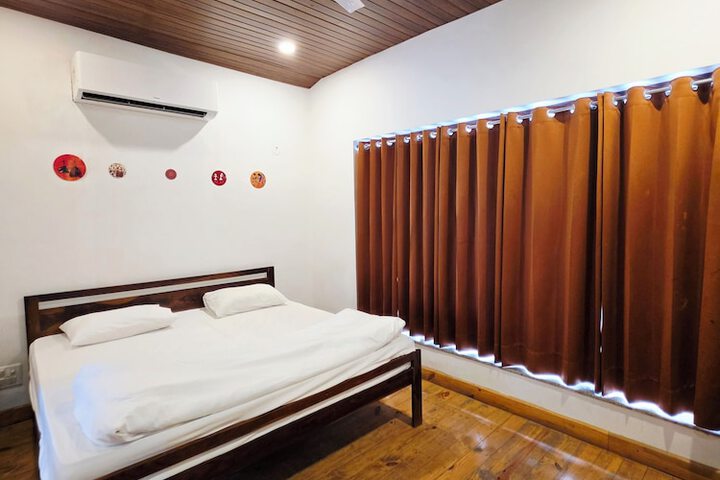 Room 71 of 181