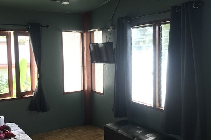 Room 8 of 108