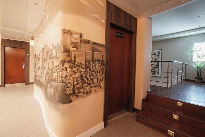 Hotel 17 of 17