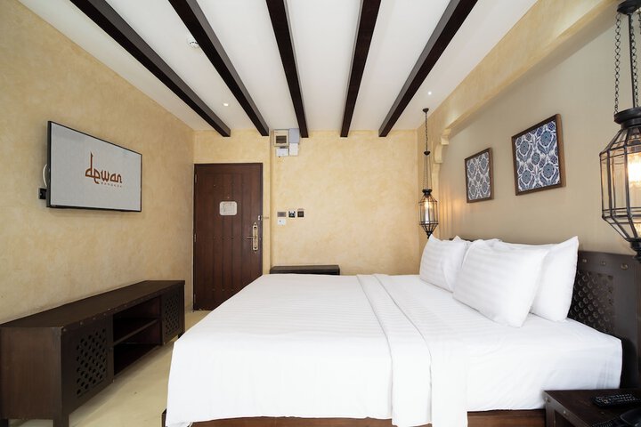 Room 29 of 84
