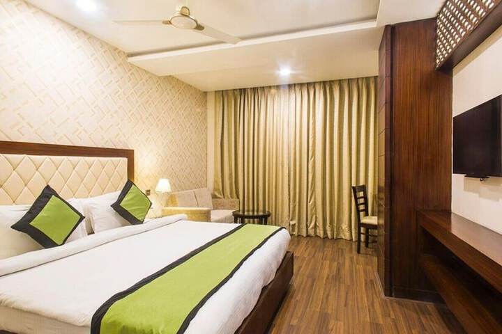 Room 4 of 29