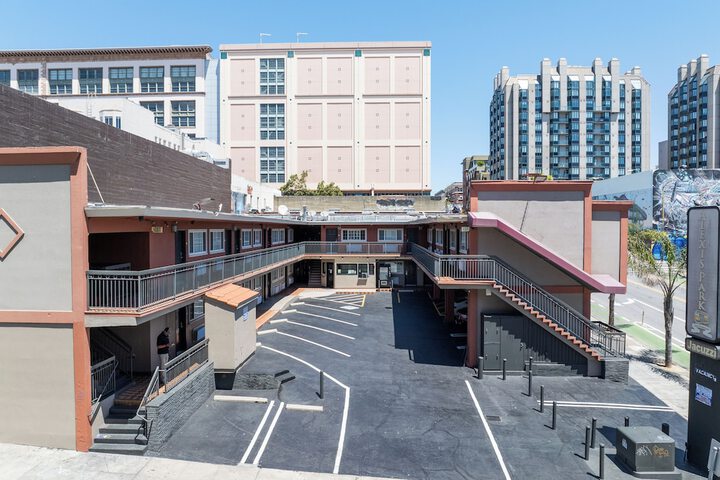 Exterior Photo