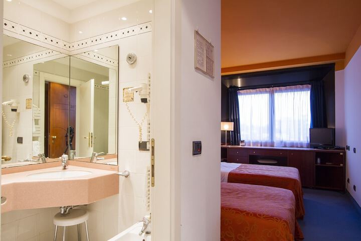 Bathroom Interior Photo