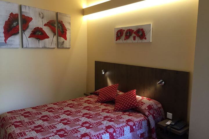 Room 8 of 63