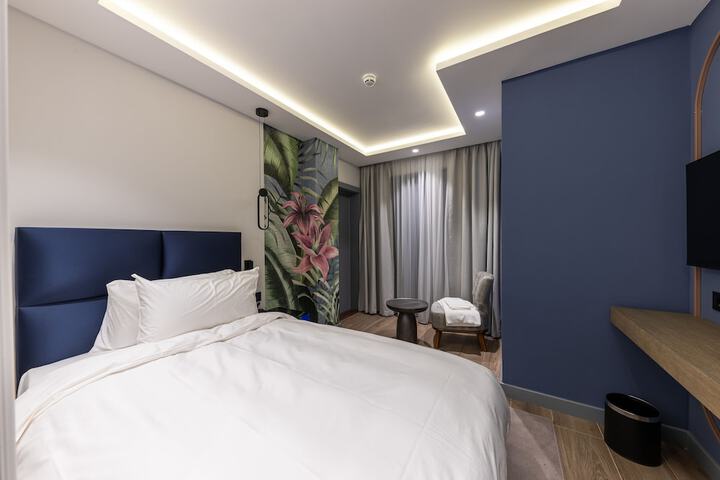Room 15 of 69
