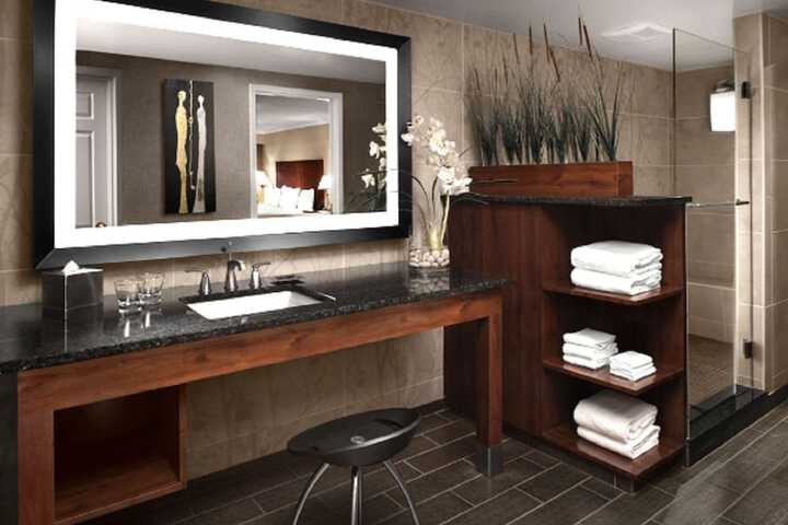 Bathroom shower