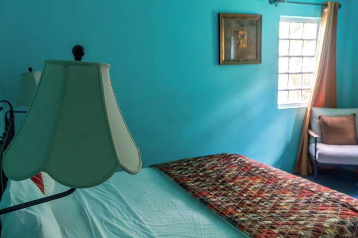 Room 21 of 68