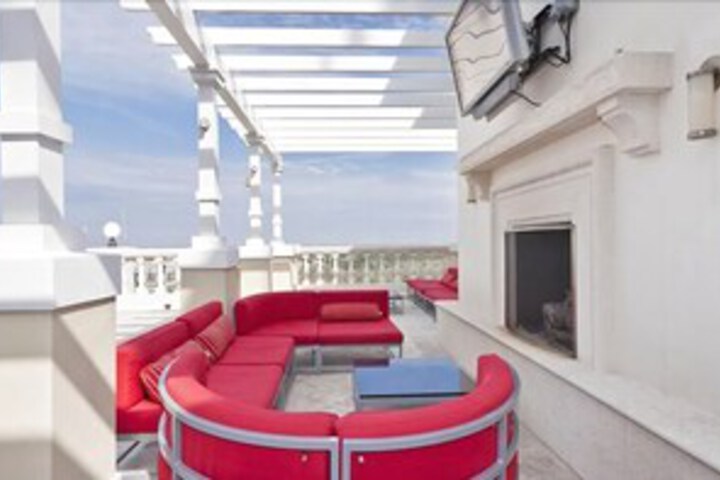 Terrace/Patio 37 of 40