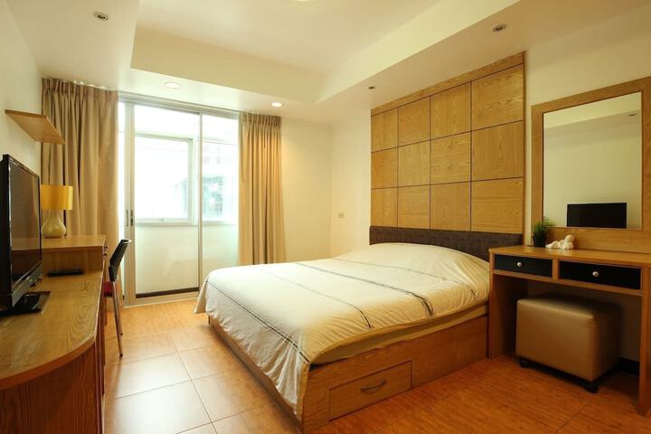 Room 6 of 46