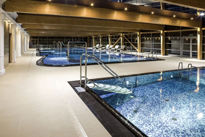 Pools & Facilities