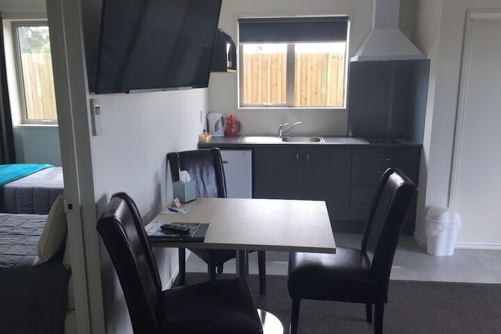 Room 3 of 31