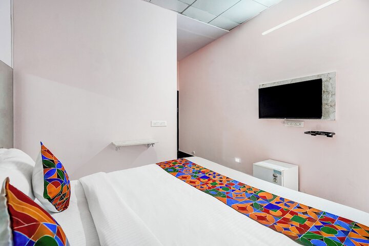 Room 8 of 22