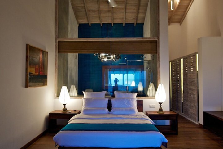 Room 3 of 28