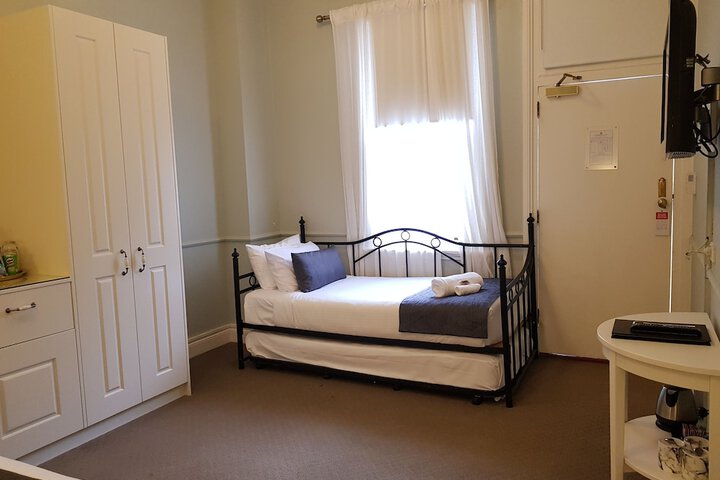 Room 28 of 88