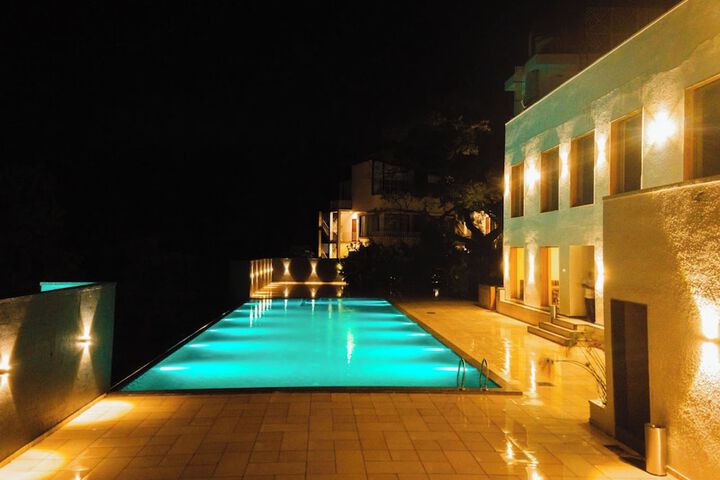Pool 36 of 91