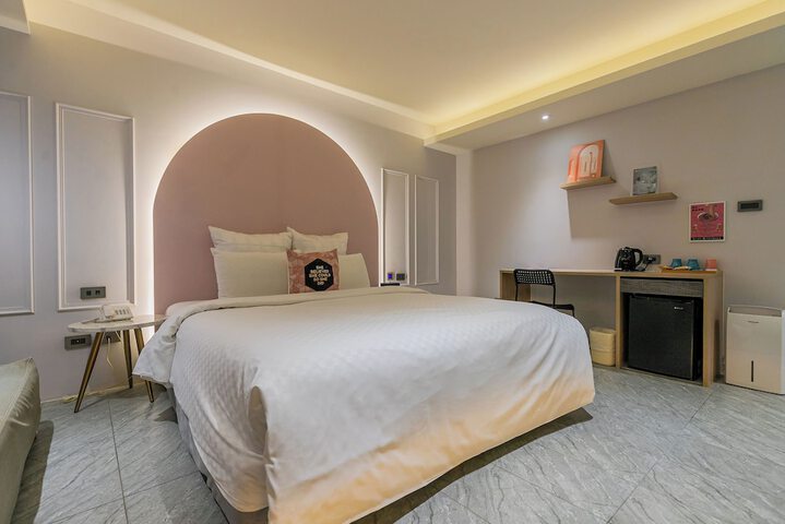 Room 35 of 118