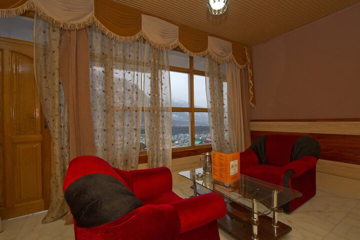 Room 14 of 26
