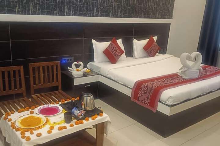 Room 5 of 42