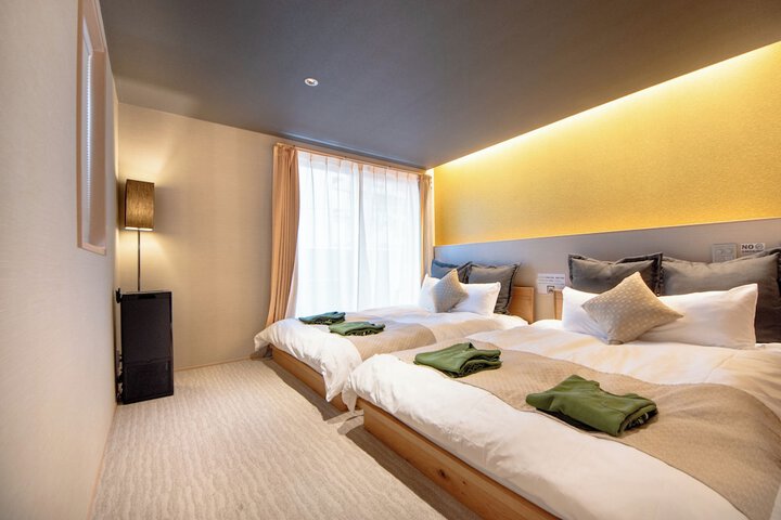 Room 10 of 52