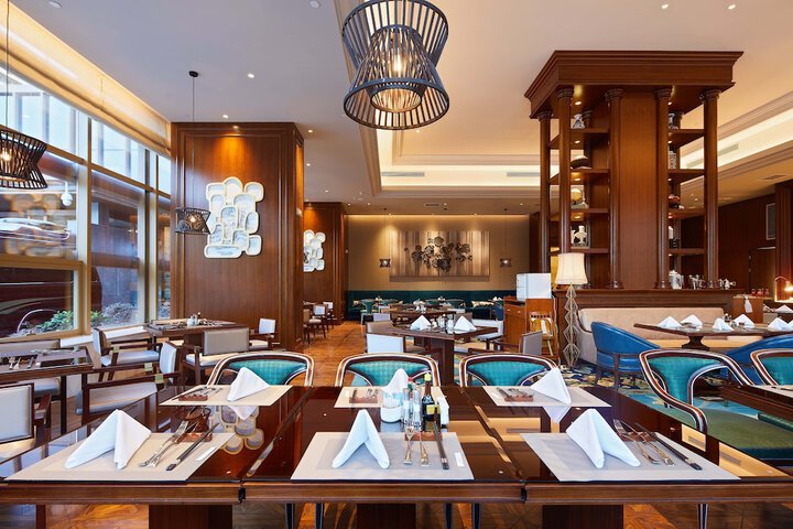 Dining 64 of 93