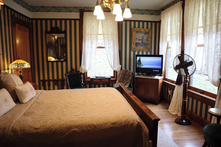 Room 21 of 69