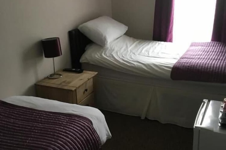 Room 20 of 28