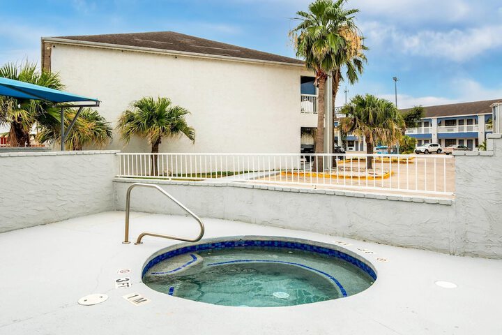 Pool 39 of 55
