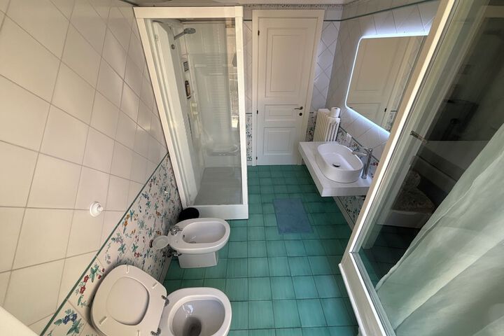 Clean Restrooms