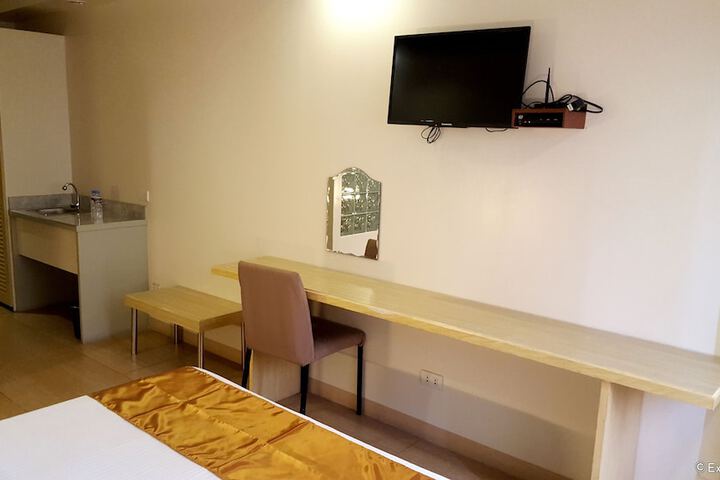 Room 15 of 29