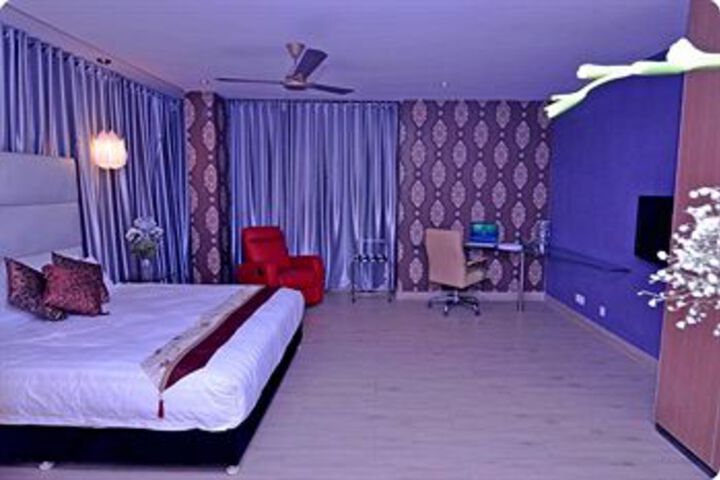 Room 7 of 23