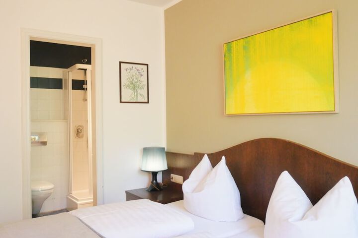 Room 15 of 35