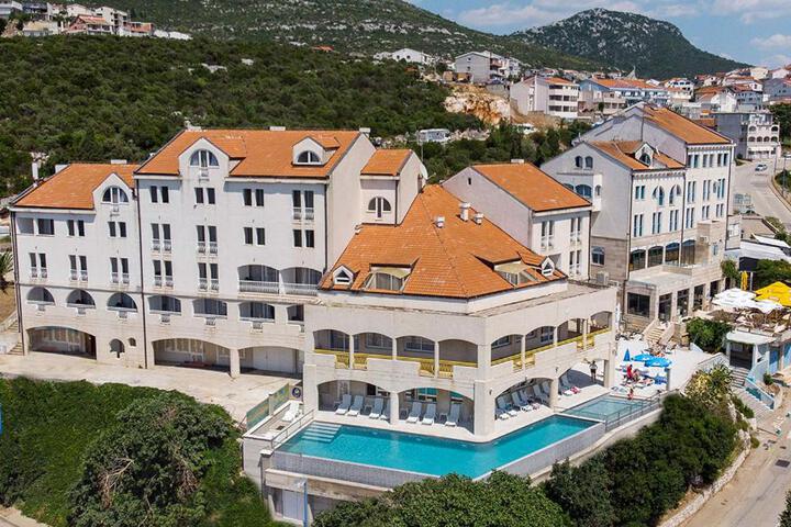 Hotel Stella