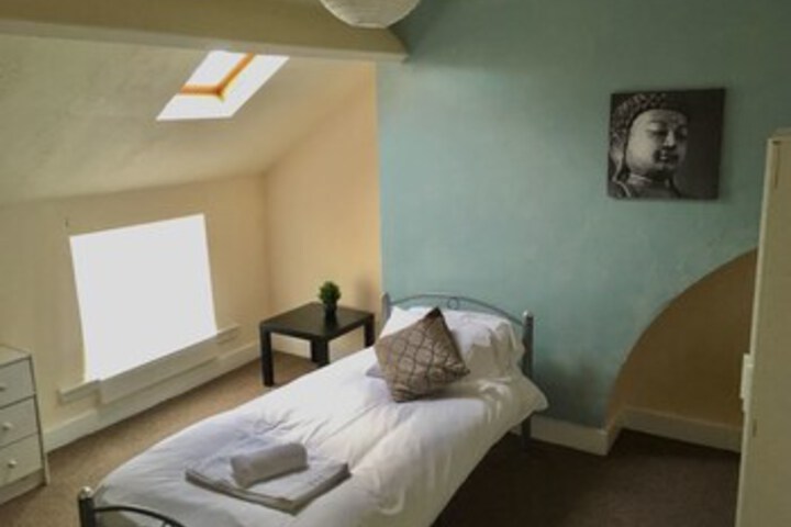 Room 14 of 15