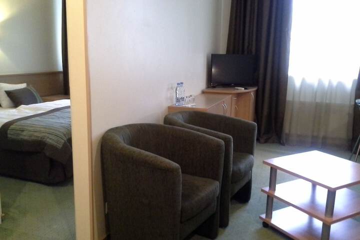 Room 21 of 39