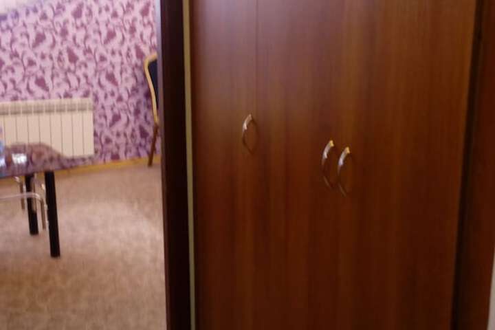 Room 12 of 40