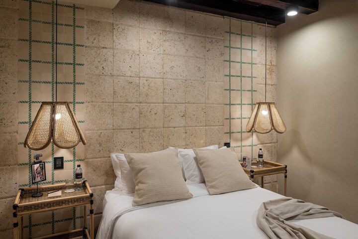 Room 4 of 54