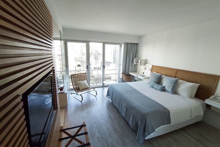 Room 8 of 31