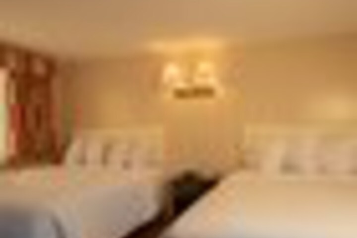 Room 38 of 207