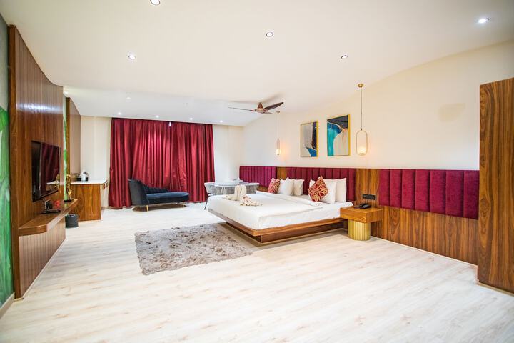 Room 32 of 196
